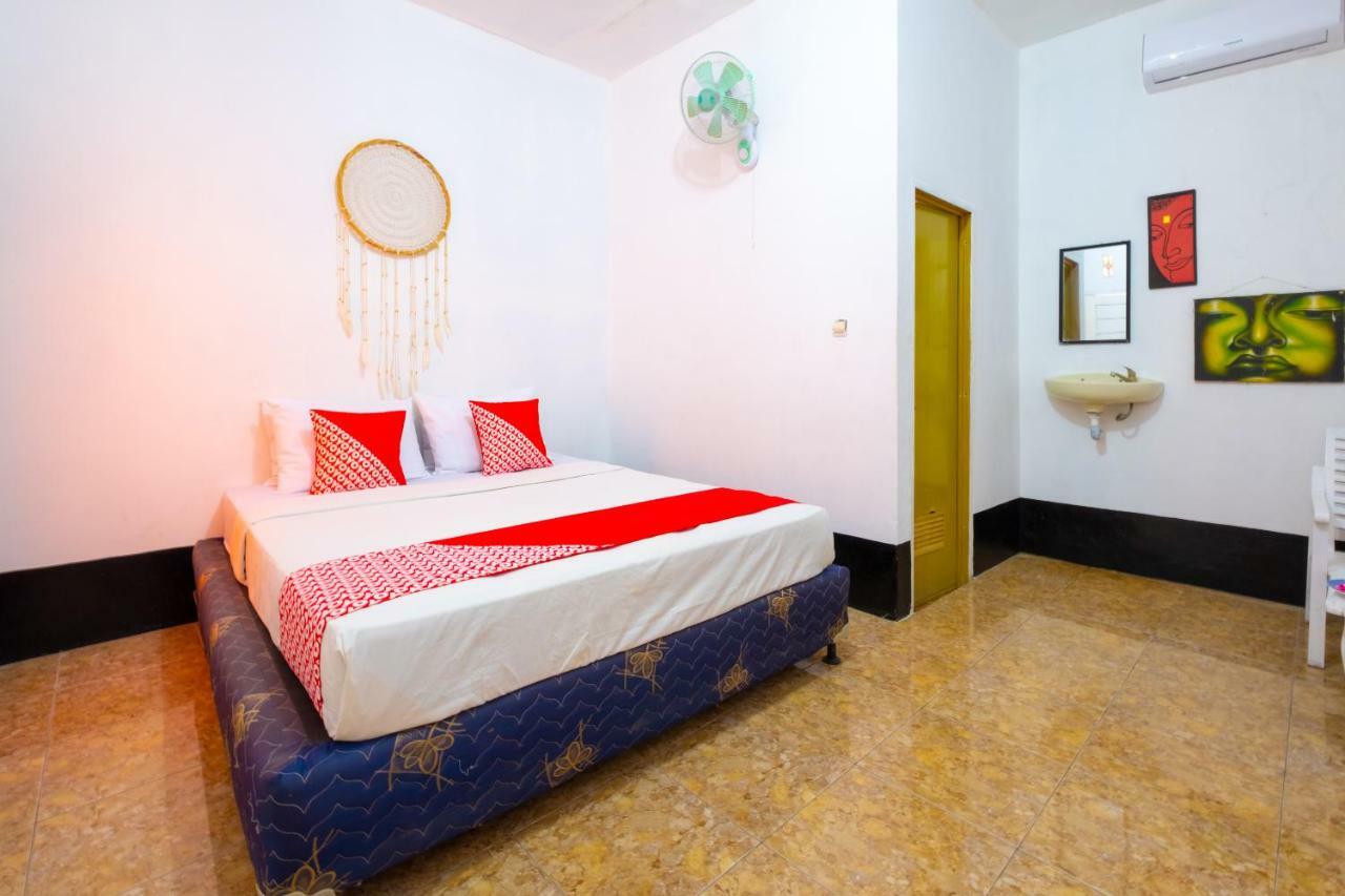 Oyo 1373 Chili Gili Otel Gili Trawangan Dış mekan fotoğraf